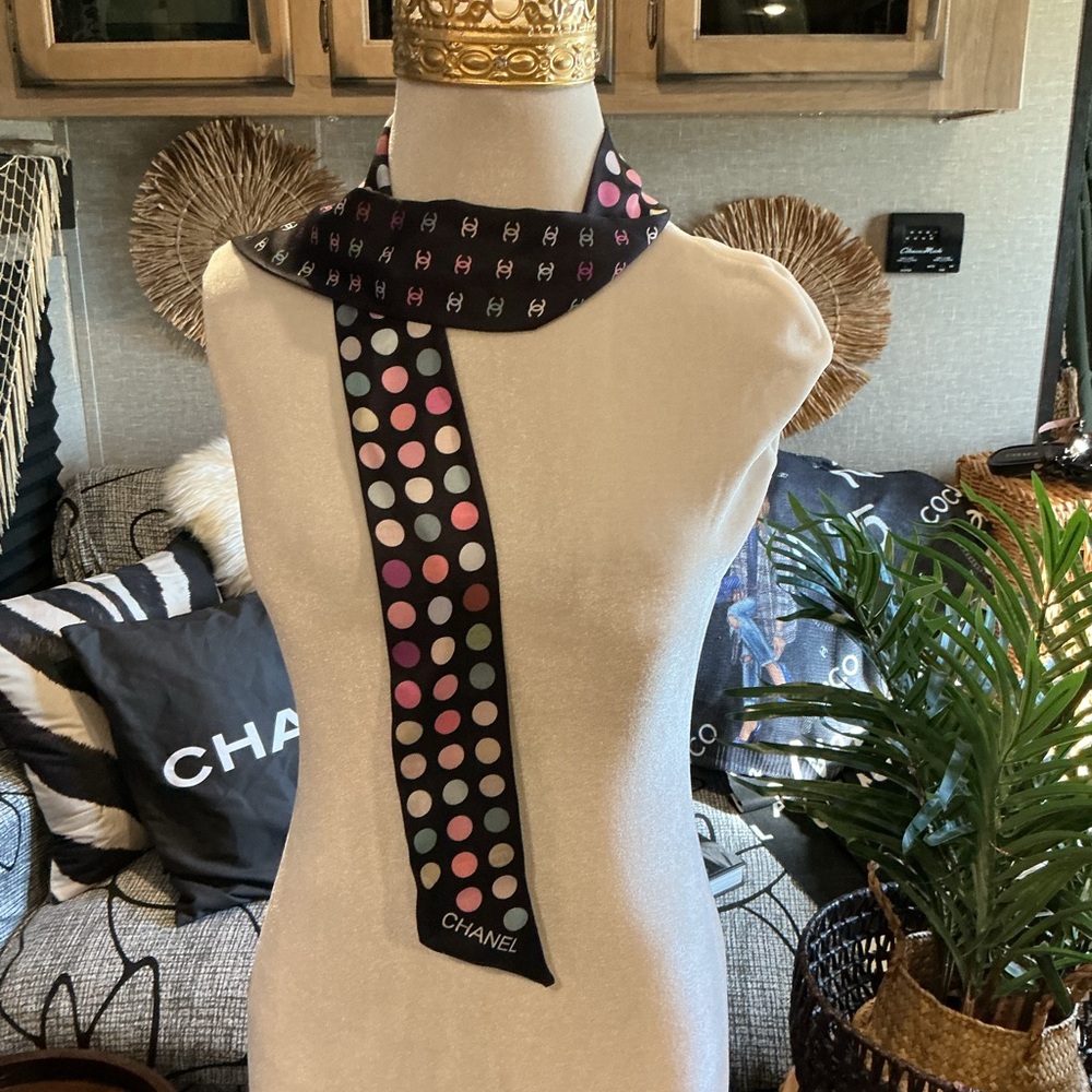 FUN Reversible Black and Pink Polka Dot Silk Scarf